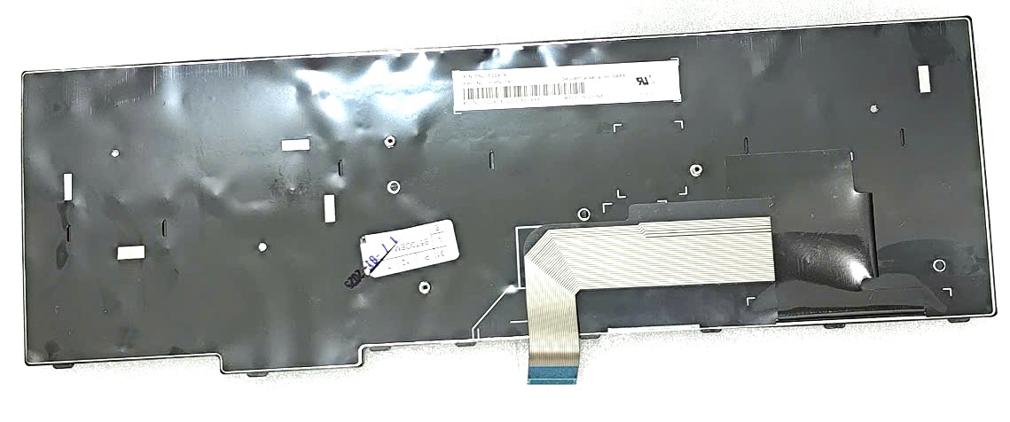 Mặt sau bàn phím laptop Lenovo Thinkpad Edge E570, E575 hiển thị chi tiết cáp tín hiệu bản rộng và các chân ngàm cố định
