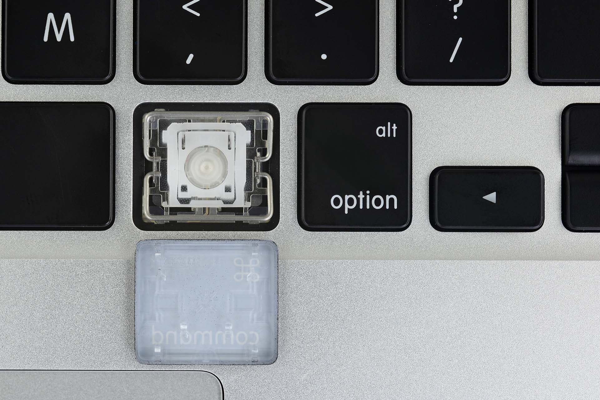 Thay bàn phím Macbook có ảnh hưởng gì không?