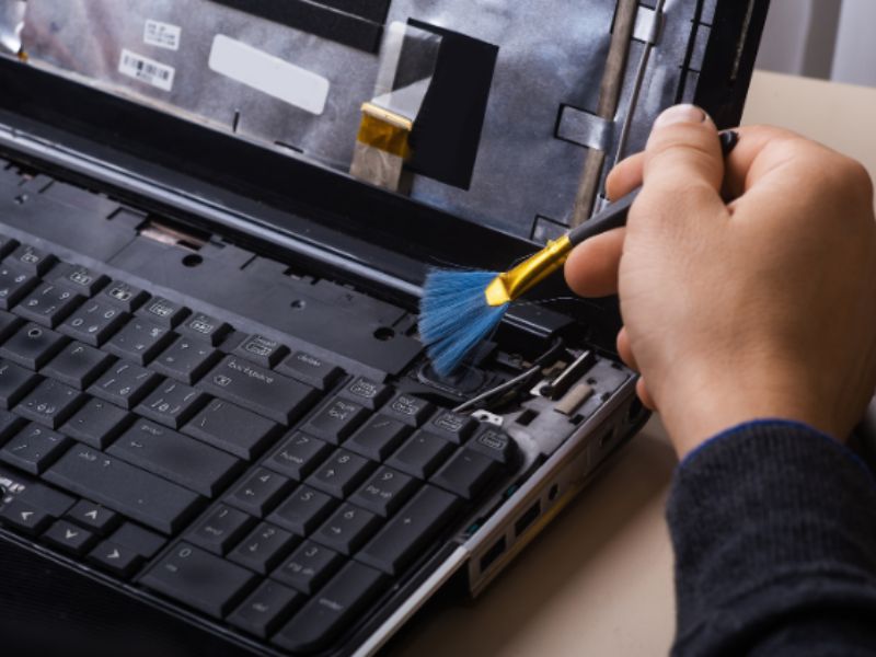 Cách Khắc Phục Laptop Bị Kẹt Phím