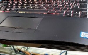 Nhận biết pin laptop dell bị phù