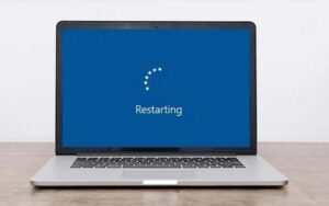 Nguyên Nhân Khiến Laptop Bị Treo Restarting