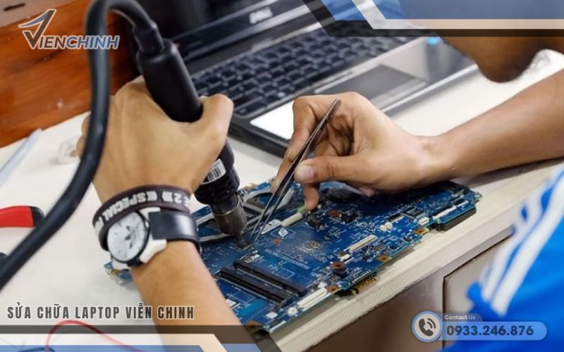 Mang máy đến tiệm sửa chữa