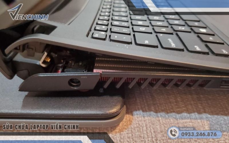 Những Điều Cần Lưu Ý Khi Bản Lề Laptop Bị Gãy