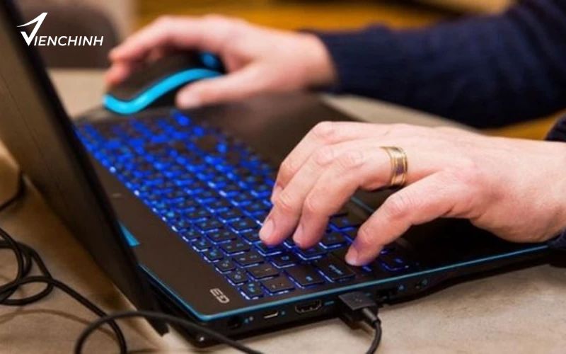 Hướng Dẫn Bật Đèn Bàn Phím Dell Vostro 15 3000