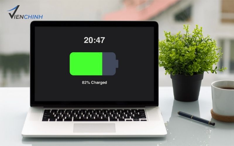Vì Sao Sử Dụng Lâu Ngày Sạc Laptop Lâu Đầy Pin?