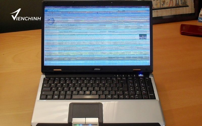 Màn Hình Máy Tính Bị Chớp Tắt Liên Tục Là Gì?